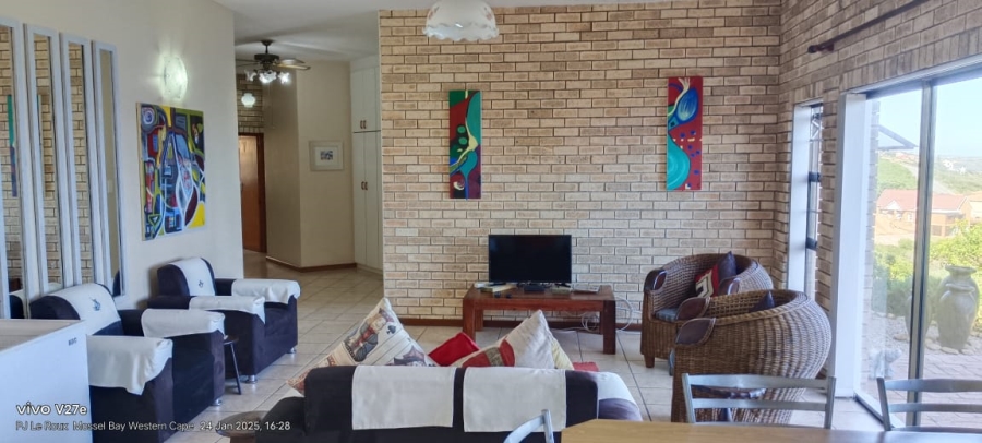 To Let 5 Bedroom Property for Rent in Dana Bay Western Cape